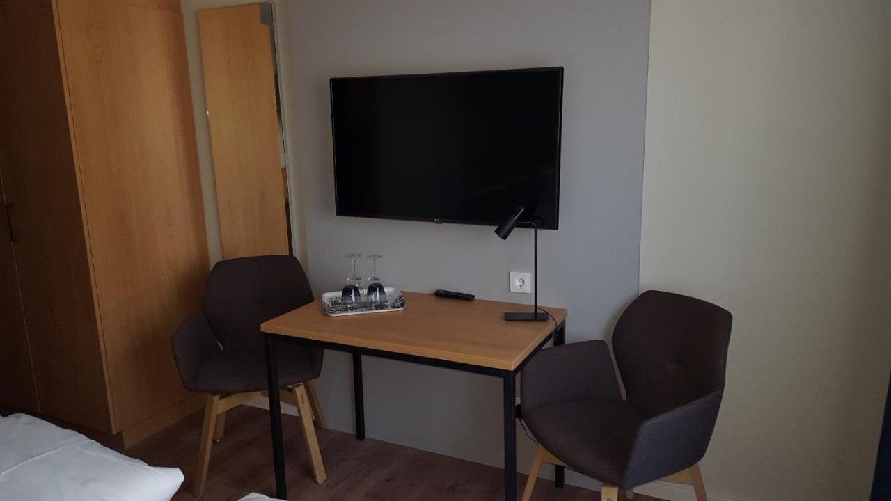 Amh-Wohnen Auf Zeit Aparthotel Grossdorf  Εξωτερικό φωτογραφία